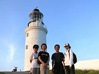 　二十年前在東西莒當兵的坑道連輔導長，二十年後帶著全家同遊馬祖。（圖：王建華攝）