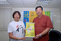 　「1111全民健走日，快樂台灣向前走」馬祖不缺席，紀政女士昨親自前往縣府駐台北辦公室拜會，讓縣長陳雪生相當感動，答應全力支持舉辦。（圖：連江縣政府提供）