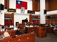 　議長陳振清致閉幕詞，縣議會第四屆第二次臨時大會閉會。（圖／文：曹重偉）