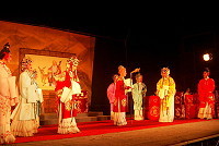 　福州市閩劇院昨晚於北竿演出「楊門女將」，今晚七時於南竿介壽堂還有同一劇碼。（圖／文：邱竟瑋）