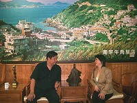 　縣長陳雪生接受年代MUCH TV「邱彰Book Show」專訪。（圖／文：邱竟瑋）