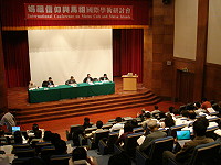 　「媽祖信仰與馬祖國際學術研討會」，會中各篇論文發表人、評論人及現場與會者，針對論文多所激辯，今天會議持續進行中，歡迎踴躍參加。（圖╱文：劉秋月）