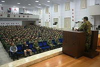 東引指揮部編成滿一週年,指揮官傅永明勗勉官士兵持續發揚「忠義驃悍」優良傳統。(圖:東引指揮部提供)