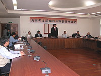 文化局舉辦「馬祖群島考古遺址出土陶瓷器」學術座談會,縣長陳雪生親臨致詞,感謝陳仲玉教授和馬祖團隊多年的努力,也期盼藉由專家學者的協助,讓馬祖歷史輪廓呈現更加清晰。(圖╱文:劉秋月)