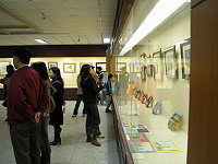 　芙蓉海畫會第一次的成果展，昨日在文化局二樓盛大展出，地區婦女亮眼的表現，呈現在每一幅畫作上，展期至十二月十五日止，歡迎鄉親踴躍前往欣賞。（圖╱文：劉秋月）