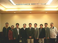 　銘傳大學連江碩士班明年可能增加觀光所，該校研發處長與觀光所長昨天拜訪縣府。除教育局、觀光局外，財政局、人事室代表也與會。（圖／文：邱竟瑋）