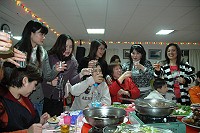 東引鄉婦女會舉辦年終聯誼餐會,增進情感。(圖/文:陳其敏)