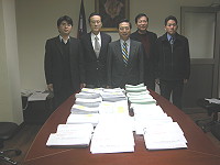 　連江地檢署檢察長朱坤茂率警調單位召開查察賄選督導會報，並推出最後一波的柔性勸導－「萬信齊發」。（圖／文：陳鵬雄）