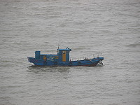 　橋仔漁民投資建造的娛樂漁船「大雄壹號」，即起加入海上休閒行業經營。（圖／文：陳鵬雄）
