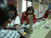 高雄輔英科技大學「社區關懷宣導列車」渡海到東引,進行關懷健康服務活動。(圖/文:陳其敏)