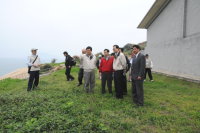 　經濟部部長陳瑞隆一行抵達北竿了解各項供水設施。（圖／文：陳鵬雄）