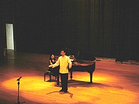 介壽堂昨晚上演兩廳院水平演出音樂會,讓現場聽眾沉醉在美麗音符中。(圖/文:劉秋月)