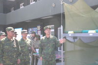 日前副指揮官陳將軍於SOP觀摩中,表示希望藉由此次的示範建立標準作業程序統一作法,奠定全面推展的基礎,使防區官兵均能養成凡事講程序、依步驟、照要領執行工作的習性。(圖/文:王泰閔)