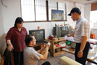 　國家通訊傳播委員會（NCC）派員來馬查測祥通有線播送系統訊號品質，昨日進行南、北竿地區測試，結果均在標準範圍之內，今日前往東、西莒繼續訊號測試工作。（圖／文：鄭慧菁）