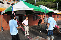 　為提高受檢率，整合式健檢首次移師到西區馬祖村舉辦，局長劉增應也到現場關心佈置情況。（圖／文：曹重偉）