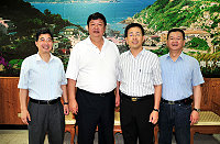 　縣警局督察長曾慶章（右二）調職，縣長陳雪生肯定他過去表現，並勉勵再接再厲。（圖／文：曹重偉） 