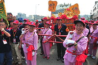 全村一起來熱鬧!(圖與文:張登傑、陳樂團)