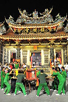 全村一起來熱鬧!(圖與文:張登傑、陳樂團)