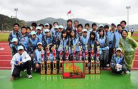 　今年縣運會最大獎項「總統獎」，最後由稱霸籃球、桌球及田徑場的介壽國中小獲得。（圖／文：曹重偉）