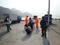 因應大陸船員颱風時可能進港避風,縣府會同相關單位進行演練。(圖:縣府建設局提供)