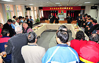　台電馬祖區處首位馬祖籍的處長陳寶利今年三月一日屆齡退休，該處昨天下午特別為他舉辦榮退茶會，員工出席相當踴躍。（圖／文：曹重偉）
