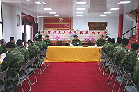 　日前政戰主任陳將軍前往北竿迎賓館主持馬防部三月份政戰擴大會報，會中陳將軍勉勵與會政戰幹部，多充實自我本職學能，共同維護榮譽的政戰。（圖／文：黃俊智）
