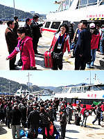 福州「千人遊台灣—橫渡海峽首航團」第二梯次翩然抵馬,縣長陳雪生、副議長陳貴忠等人專程前往碼頭迎接並向旅客們揮手致意。(圖/文:曹重偉)