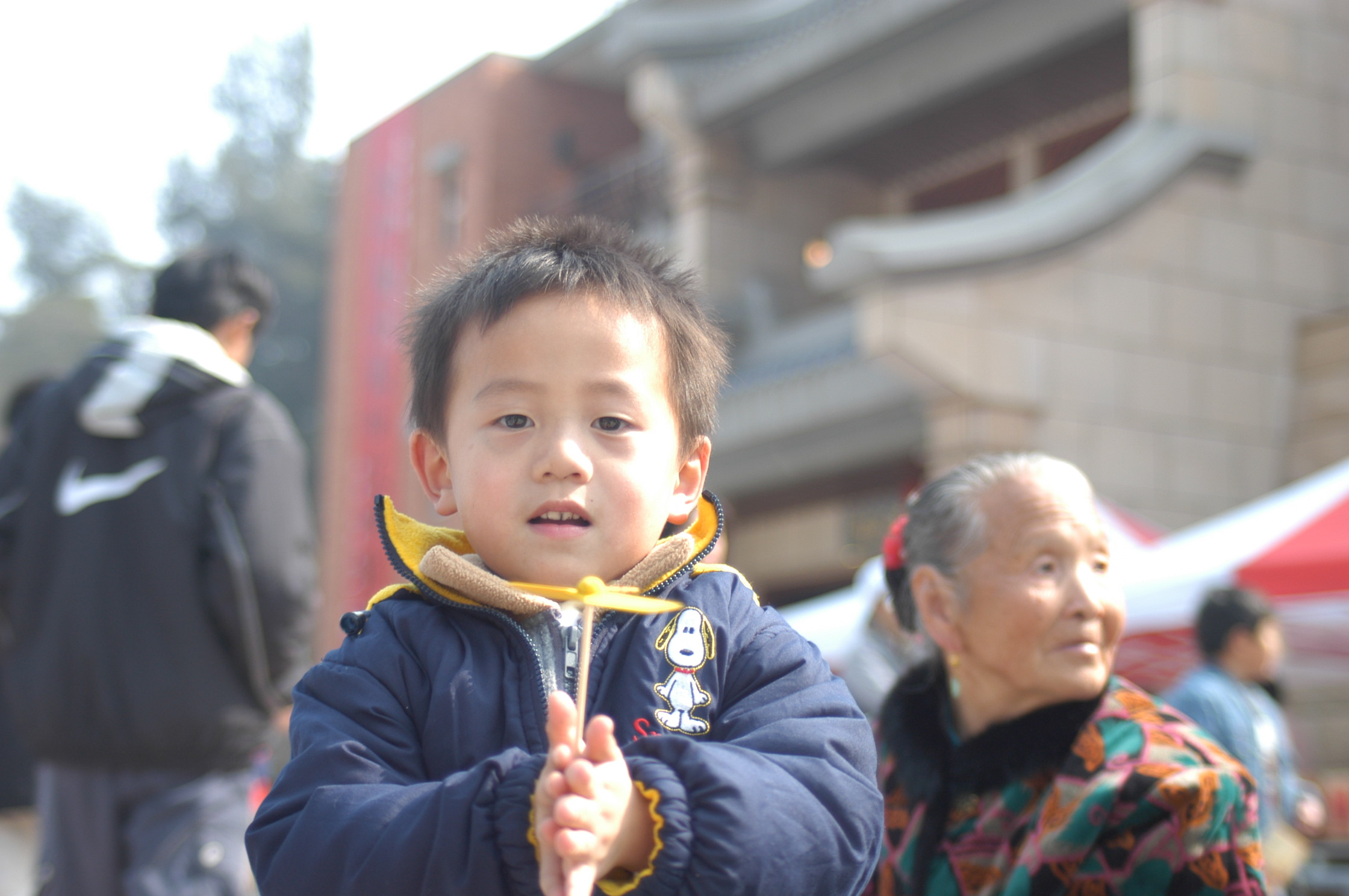 今天上午十點民俗文物館對外開放