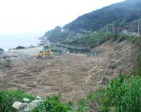 南竿后澳水庫進入整地階段,各項施工器具將陸續進駐。(圖/文:曹重偉)