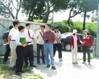 檢察官會同有關單位人員前往南竿各建材場進行初步了解與蒐證工作。(圖/文:曹重偉)
