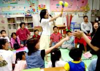 東引國中小舉辦的親子共學英語研習活動,因為課程內容生動有趣,每一個人都學得很快樂。(圖/文:陳其敏)