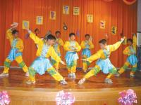 敬恆國民中小學,班級才藝競賽成果發表現場。(圖/文:陳樂團)
