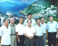 縣長陳雪生頒發縣政顧問書,並就縣政議題交換意見。(圖/文:張登傑)