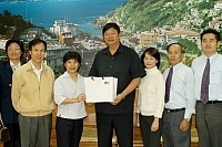 台北市捐血中心主任林素娟拜會縣長陳雪生,雙方討論十二月份馬祖舉行首次大型捐血活動的相關事宜。(圖/文:張登傑)