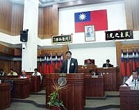 縣議會第三屆第四次定期大會正式開議,縣長陳雪生進行施政報告。(圖/文:曹重偉)