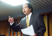 議員陳貴忠進行質詢。(圖/文:曹重偉)