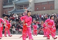 昨日馬祖民眾以辦喜事的心情舉行馬祖民俗文物館的開館典禮。（圖／文：張登傑）