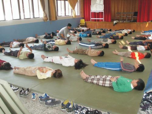 畫頁／從鼓浪嶼遠眺對岸的廈門摩天大樓。  <br>